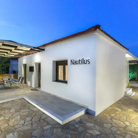 νautilus Luxury